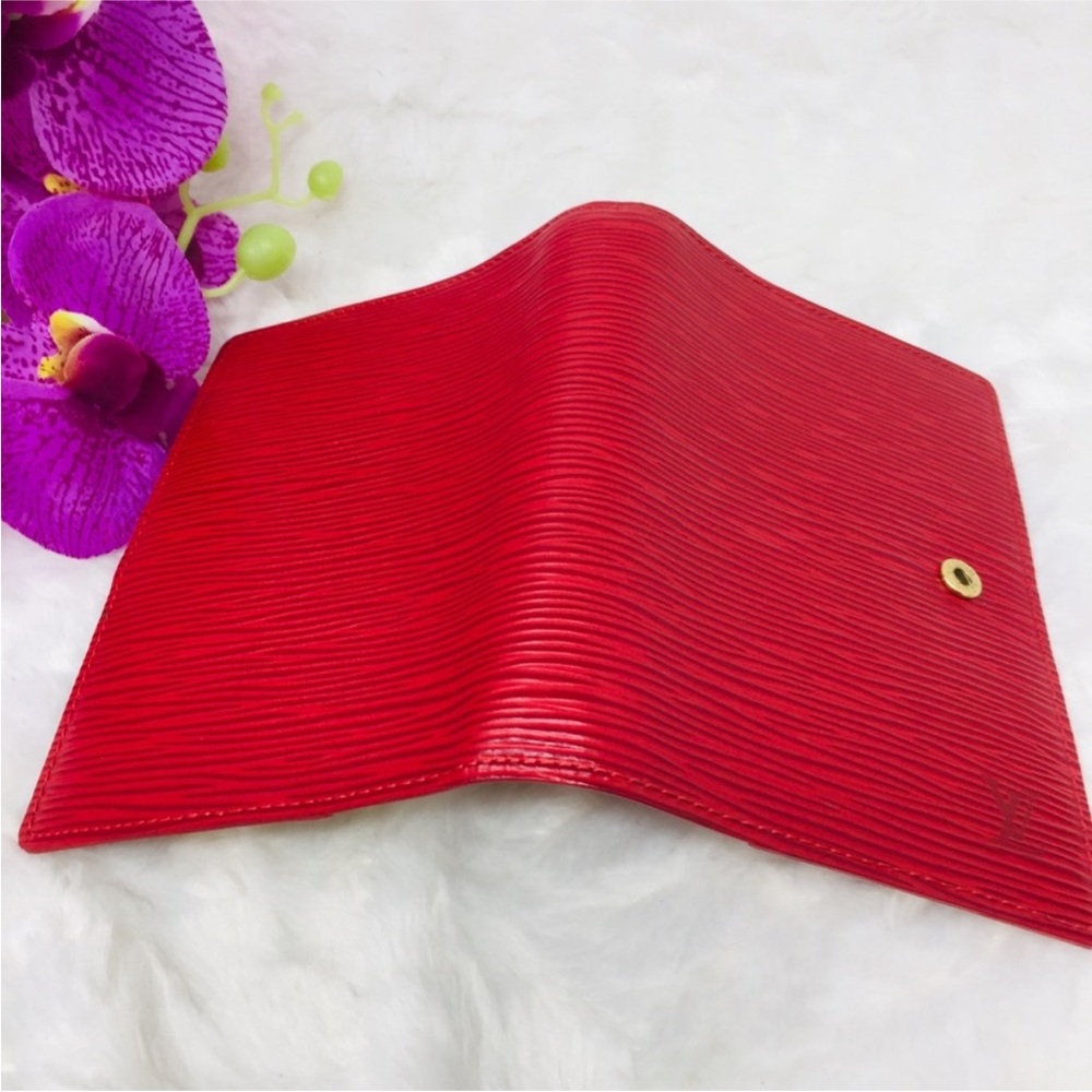 Louis Vuitton Mini Notebook 😍 - Picture 4 of 7